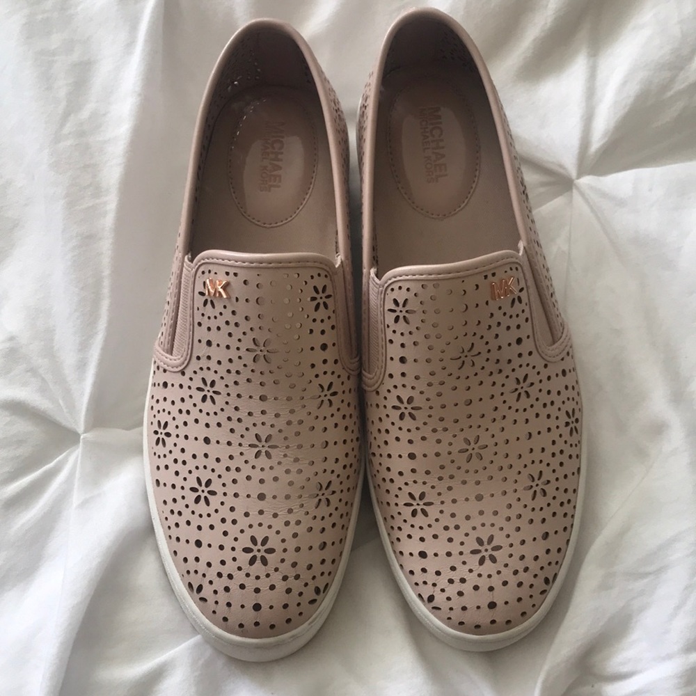 🌟🌟MICHAEL KORS SHOES🌟🌟